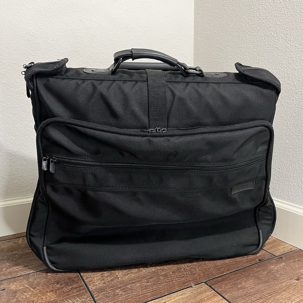 Briggs & Riley Suitcase Garment Wardrobe Black Nylon 20" Compact Bifold Rolling